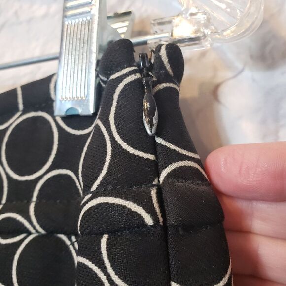 ANN TAYLOR LOFT Career Pencil Skirt - Picture 3 of 7